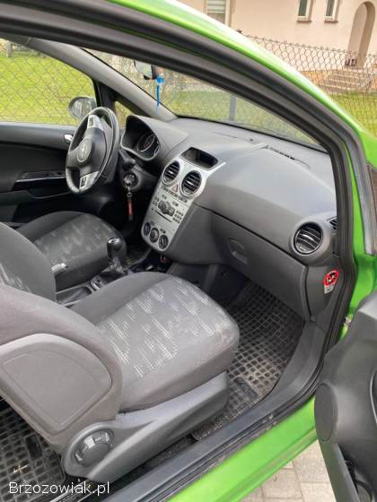 Opel Corsa D 2011