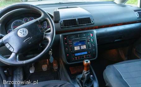 Volkswagen Sharan Po lifcie 2,  0  2006