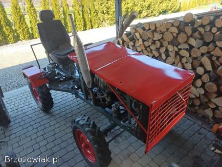 Traktor traktorek ciągnik sam