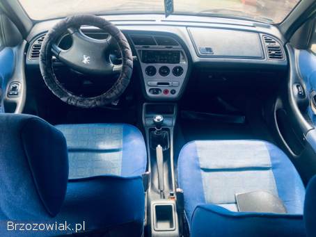 Peugeot 306 1.  4 benzyna  1999