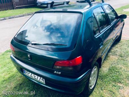 Peugeot 306 1.  4 benzyna  1999