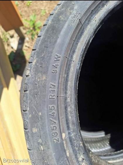 Oony letnie Pirelli 235/45/17 z 2016r