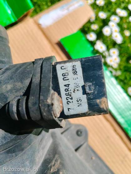 Obudowa puszka filtra powietrza Przepływomierz VAG Audi A38L/Golf4,  Bora/Leon,  Tol