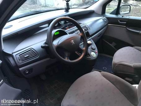 Peugeot 807 2004
