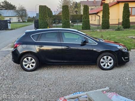 Opel Astra Full opcja 2014