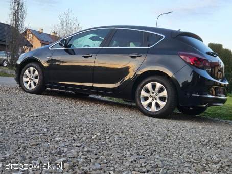 Opel Astra Full opcja 2014