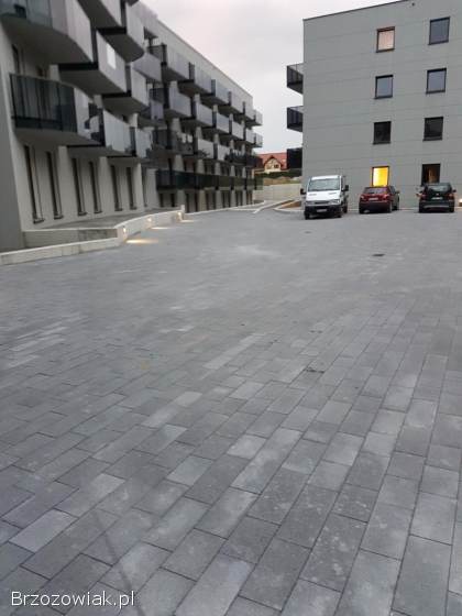 UKŁADANIE KOSTKI BRUKOWEJ I GRANITOWEJ