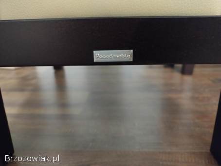 Stół drewniany PAGED MEBLE wenge wraz z krzesłami