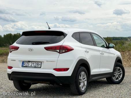 Hyundai Tucson 1.  6 BENZYNA  2016
