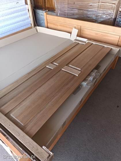 Łózka 160x200 drewniane z materacami nowe