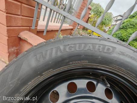 4 opony zimowe z felgami Nexen 205/60/R16 4 szt Jak Nowe