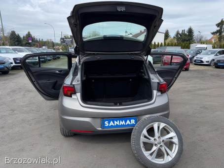 Opel Astra 2016