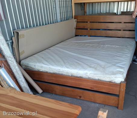 Łóżko 160x200 z drewna sosnowego z materacem nowe