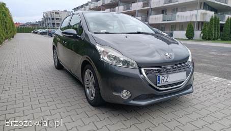 Peugeot 208 Allure 2013