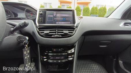 Peugeot 208 Allure 2013