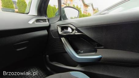 Peugeot 208 Allure 2013