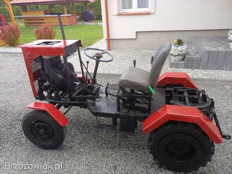 Traktor traktorek ciągnik sam
