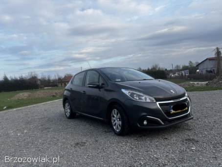 Peugeot 208 2016