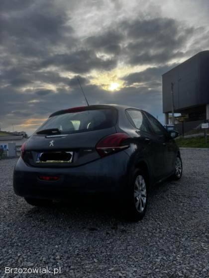 Peugeot 208 2016