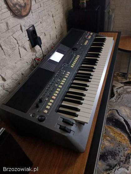 Keyboard Yamaha psr s 670