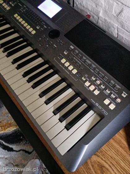Keyboard Yamaha psr s 670