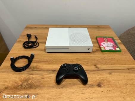 Okazja!  Xbox one S 500GB + pad i sporo gier!  Super Stan!  Gwarancja!