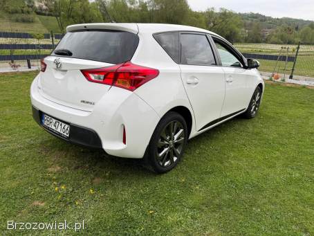 Toyota Auris II 2015