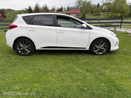 Toyota Auris II 2015