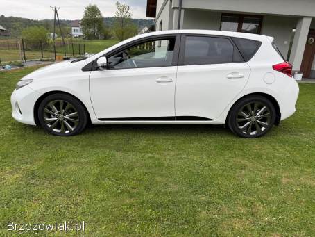 Toyota Auris II 2015