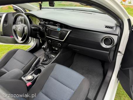 Toyota Auris II 2015