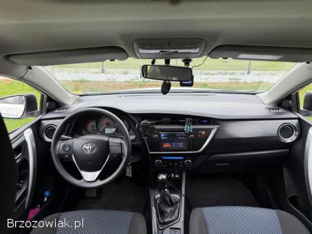 Toyota Auris II 2015