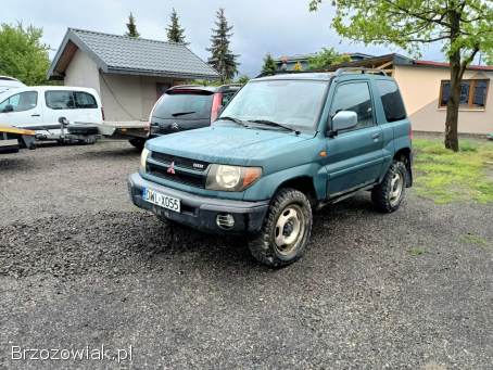 Mitsubishi Pajero 1.  8 00r 4x4 2000