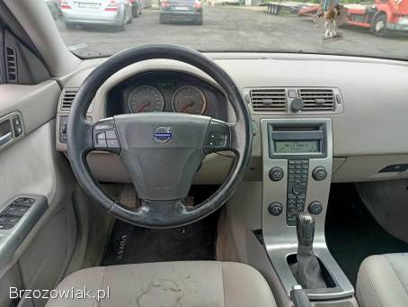 Volvo V50 2.  0TD 136km 04r 2004