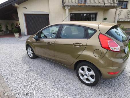 Ford Fiesta 1,  2 benzyna 82 k 2015