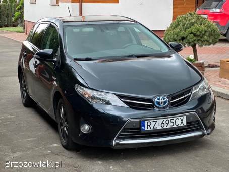 Toyota Auris Prestige 2014
