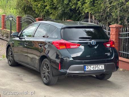 Toyota Auris Prestige 2014