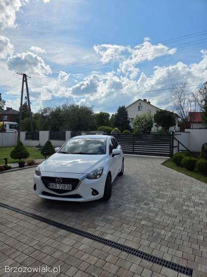 Mazda 2 3 2016