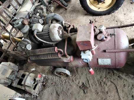 Kompresor z PRL 3 cylindrowy.