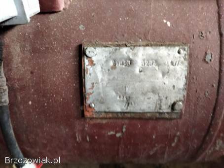 Kompresor z PRL 3 cylindrowy.
