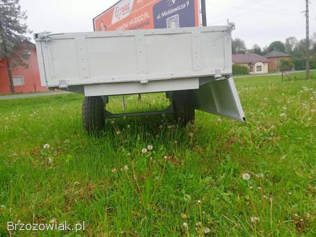 Przyczepka dwu kołowa do ciągnika