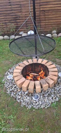 Grill na róże wiszący żuraw