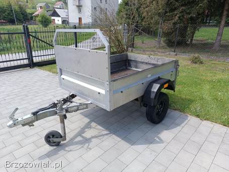 Przyczepka samochodowa