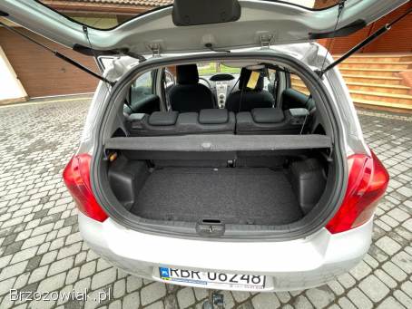 Toyota Yaris 1.  4 D-4D 2006