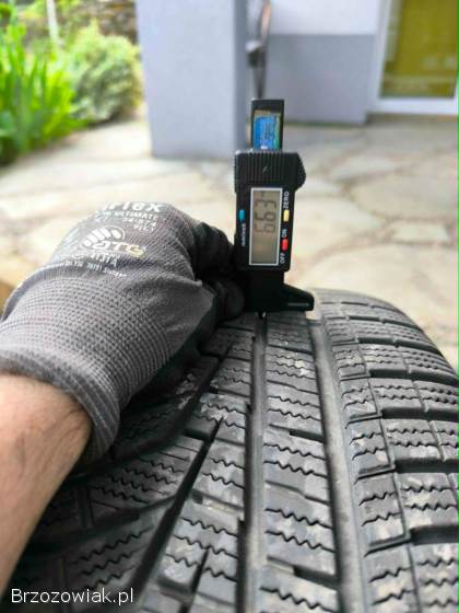 Opony zimowe 225/60R17 Hankook Winter i cept evo2 z końca 2019r