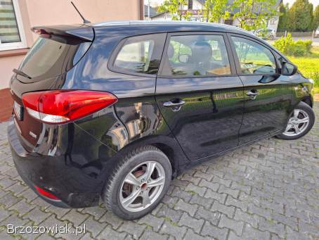 Kia Carens 1.  7 CRDi 136KM 2013