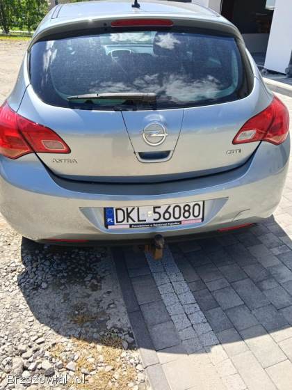 Opel Astra J 2012