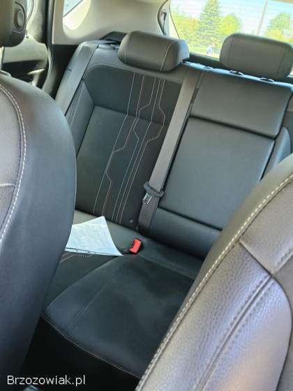 Opel Astra J 2012