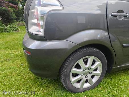 Toyota Corolla Verso 7 osób 2005
