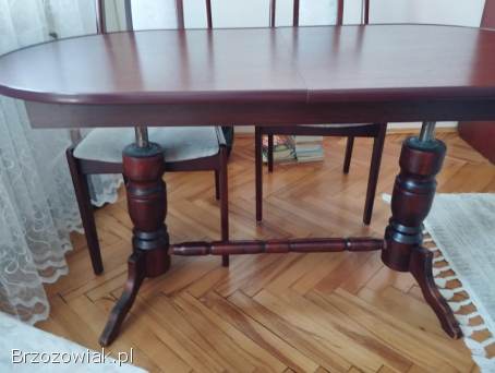 Komplet stół plus 4 krzesła