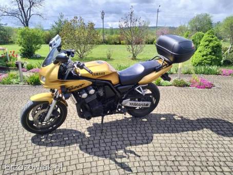 Yamaha FZS 2000